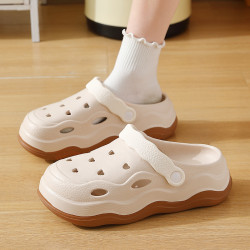 踩屎感洞洞鞋女士夏季外穿2024新款簡約厚底時尚海邊沙灘包頭拖鞋