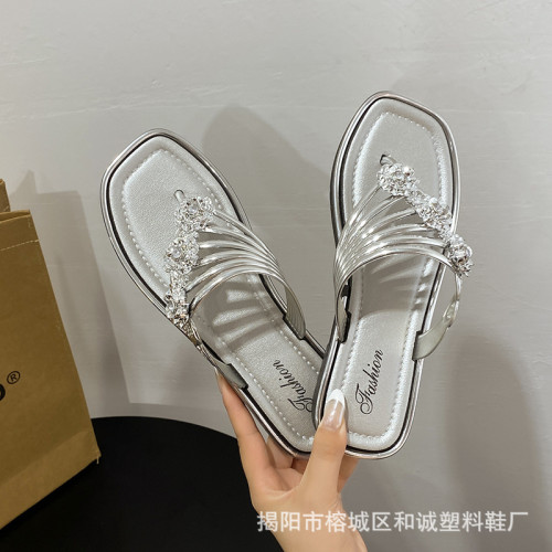 時尚潮厚底銀色人字拖女鞋2024夏季外穿夾趾拖鞋海邊涼拖女款鞋子 時尚潮厚底銀色人字拖女鞋2024夏季外穿夾趾拖鞋海邊涼拖女款鞋子