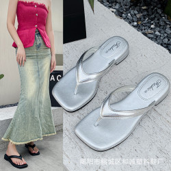女人字拖鞋坡跟外穿人字拖PVC防滑沙灘夾腳涼拖鞋簡約雙色夾腳鞋