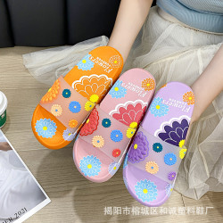 新款復古花朵拖鞋女夏季室內家居防滑平底軟底一字拖外穿涼拖鞋女