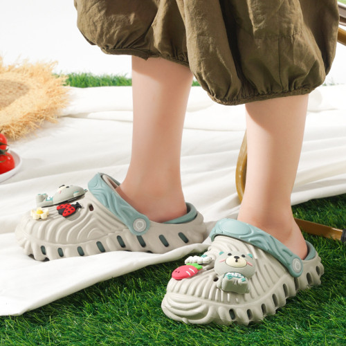 新款可愛卡通包頭軟底洞洞鞋男女中童eva輕便外穿百搭涼拖鞋