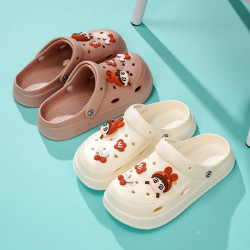 卡通洞洞鞋女款夏季外穿踩屎感厚底防滑2024新款沙灘包頭涼拖鞋夏