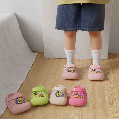 卡通兒童洞洞鞋女夏季外穿防滑中大童小孩防撞包頭綁帶涼拖鞋外穿
