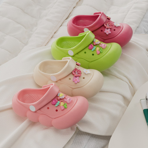 卡通兒童洞洞鞋女夏季外穿防滑中大童小孩防撞包頭綁帶涼拖鞋外穿