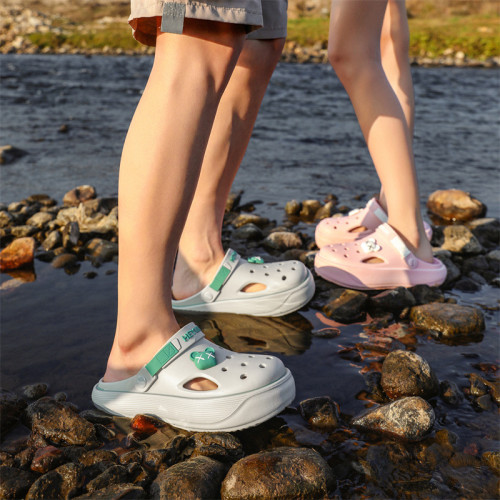 踩屎感洞洞鞋女士拖鞋夏季包頭鞋帶跟外穿女生沙灘鞋eva涼鞋 踩屎感洞洞鞋女士拖鞋夏季包頭鞋帶跟外穿女生沙灘鞋eva涼鞋