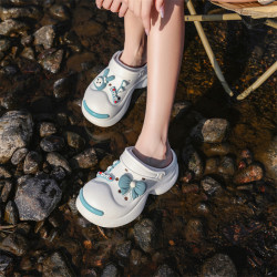 時尚個性厚底洞洞鞋女高顔值外穿花園鞋高跟包頭涼鞋