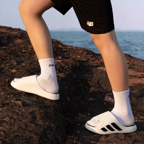 男士拖鞋2025新款夏季室內家居防滑防臭男女同款外穿厚底運動涼拖