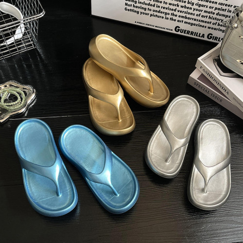 高級感銀色人字拖女士夏季外穿網紅ins潮時尚海邊度假夾趾涼拖鞋