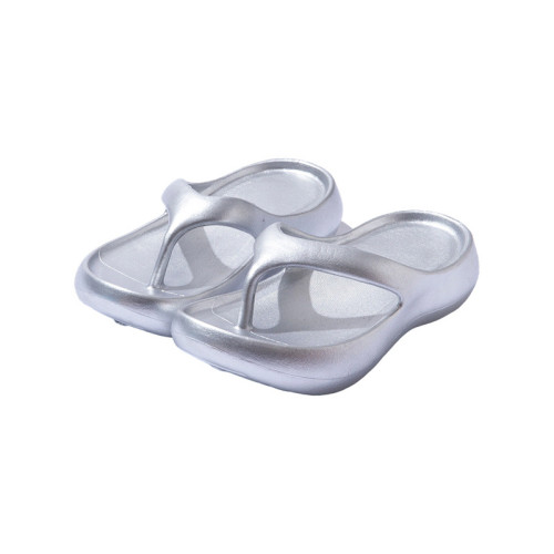 高級感銀色人字拖女士夏季外穿網紅ins潮時尚海邊度假夾趾涼拖鞋