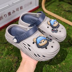 兒童踩屎感拖鞋夏季2026新款居家軟底女孩外穿涼鞋男女童洞洞鞋
