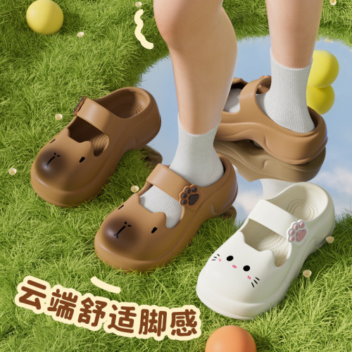 卡皮巴拉包頭涼拖鞋室內居家女夏季百搭沙灘鞋防滑厚底瑪麗珍外穿