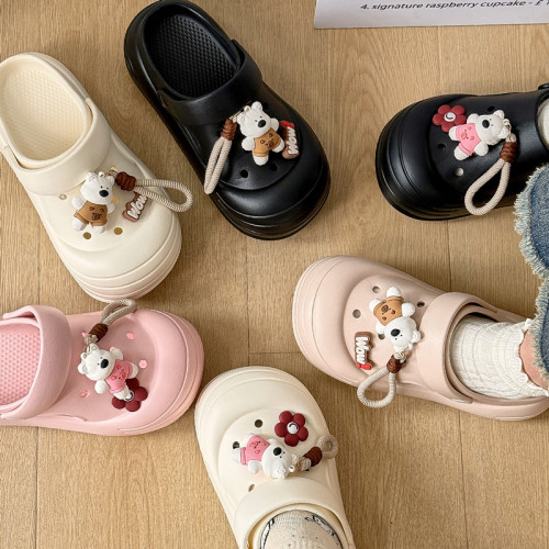 2025春夏新品洞洞鞋可愛小熊掛飾EVA涼拖女外穿防滑透氣一字拖鞋