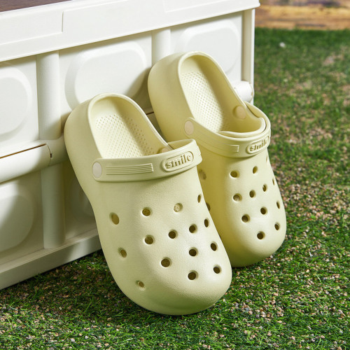 2025夏季新款女EVA洞洞鞋不累腳護士鞋外穿透氣浴室防滑家居拖鞋