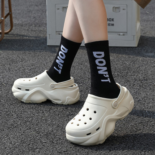 洞洞鞋女夏季軟底踩屎感外穿透氣家居室內包頭防滑涼拖鞋女士 洞洞鞋女夏季軟底踩屎感外穿透氣家居室內包頭防滑涼拖鞋女士