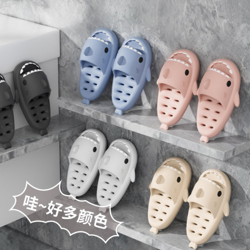 鯊魚浴室拖鞋女士洗澡漏水速乾鏤空防滑家居室內情侶涼拖鞋男夏季