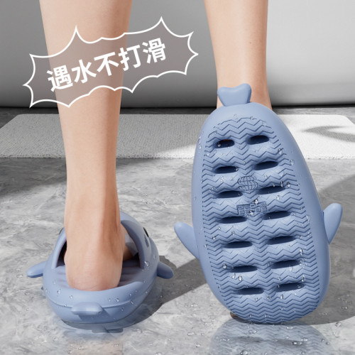 鯊魚浴室拖鞋女士洗澡漏水速乾鏤空防滑家居室內情侶涼拖鞋男夏季