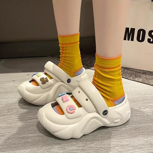 時尚包頭防撞涼鞋夏季外穿厚底增高可愛DIY海邊沙灘防滑洞洞鞋女 時尚包頭防撞涼鞋夏季外穿厚底增高可愛DIY海邊沙灘防滑洞洞鞋女