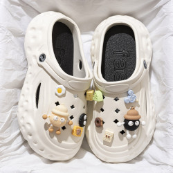 煤球洞洞鞋女款2024新款夏季外穿厚底增高海邊沙灘防滑包頭涼鞋女