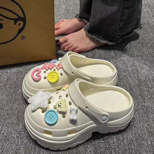 洞洞鞋女款夏季外穿厚底增高EVA防臭沙灘涼鞋可愛ins超火包頭拖鞋 洞洞鞋女款夏季外穿厚底增高EVA防臭沙灘涼鞋可愛ins超火包頭拖鞋