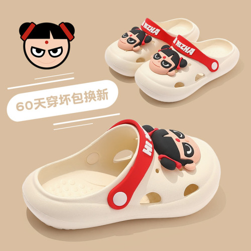 兒童洞洞鞋卡通哪吒2025夏季新款外穿軟底戶外防滑男女童涼鞋