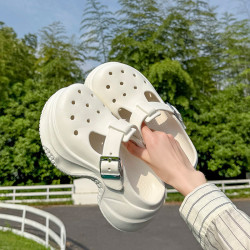 踩屎感厚底增高洞洞鞋女夏季外穿2025新款海邊沙灘eva松糕涼拖鞋