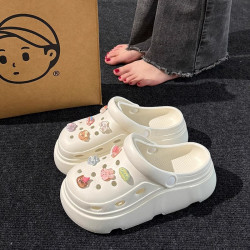 厚底洞洞鞋女夏外穿2025新款沙灘防滑防臭增高踩屎感網紅涼拖鞋女