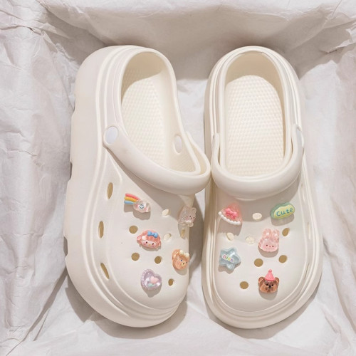 厚底洞洞鞋女夏外穿2025新款沙灘防滑防臭增高踩屎感網紅涼拖鞋女