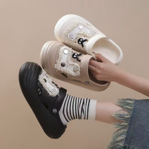 甜酷愛心防滑厚底踩屎感洞洞鞋女外穿出2025夏季新款沙灘涼拖 甜酷愛心防滑厚底踩屎感洞洞鞋女外穿出2025夏季新款沙灘涼拖