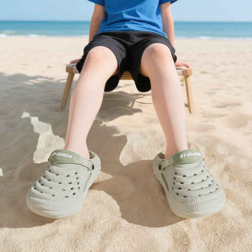 兒童洞洞鞋男童女童2025夏季新款外穿防撞包頭中大童親子涼拖鞋 兒童洞洞鞋男童女童2025夏季新款外穿防撞包頭中大童親子涼拖鞋