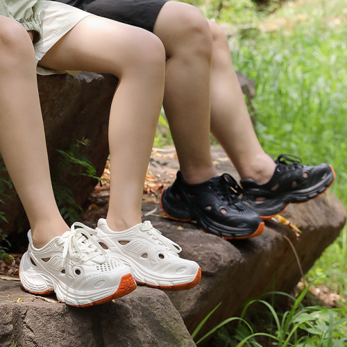 防滑洞洞鞋女款夏季外穿透氣足弓踩屎感厚底情侶系帶老爹鞋男 防滑洞洞鞋女款夏季外穿透氣足弓踩屎感厚底情侶系帶老爹鞋男