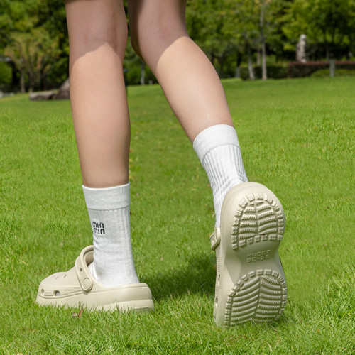 雲朵洞洞鞋女士夏季外穿EVA拖鞋 增高厚底沙灘耐磨透氣包頭拖鞋女 雲朵洞洞鞋女士夏季外穿EVA拖鞋 增高厚底沙灘耐磨透氣包頭拖鞋女