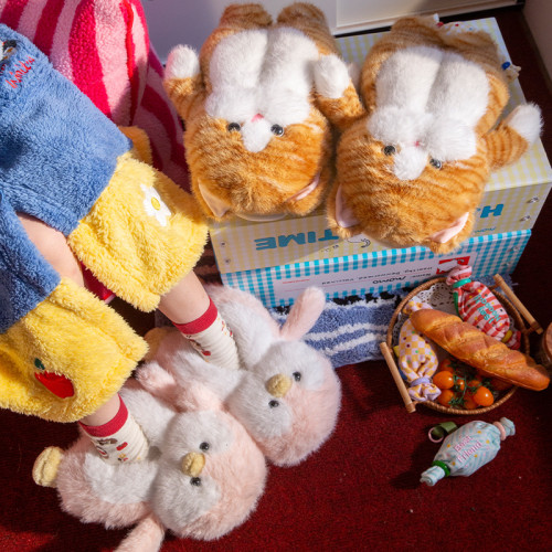 可愛小企鵞毛毛絨拖鞋女款冬季包跟居家保暖厚底加絨外穿棉拖鞋男 可愛小企鵞毛毛絨拖鞋女款冬季包跟居家保暖厚底加絨外穿棉拖鞋男