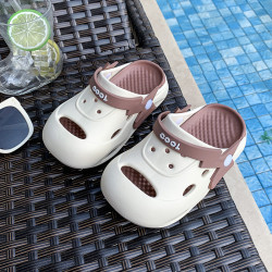 洞洞鞋男童夏季踩屎感女孩厚底防滑拖鞋外穿沙灘包頭兩用涼拖兒童