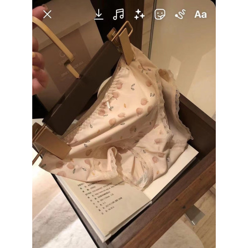 新款內褲大團日系卡通蝴蝶結水果褲無痕冰絲中腰抑菌女士三角褲女
