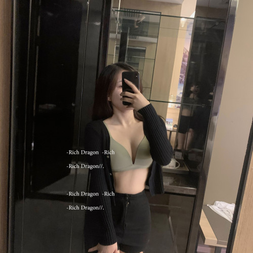日系簡約風*無鋼圈三角杯內衣舒適聚攏無痕帶排釦超薄杯女士文胸