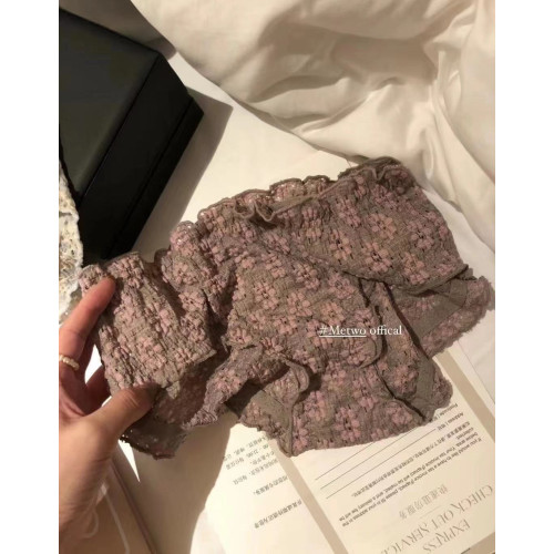 METWO 法式梨花內褲蕾絲泡芙中腰透氣無痕舒適提臀瘦身抗菌三角褲