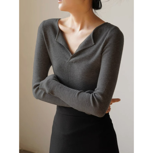 輕熟風V領純欲針織衫秋冬修身高級感內搭長袖上衣毛衣打底衫女 輕熟風V領純欲針織衫秋冬修身高級感內搭長袖上衣毛衣打底衫女