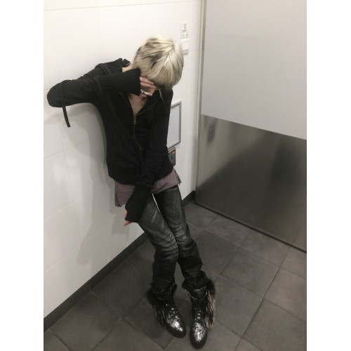 no E mosen(noE)'SPIRITARMOR'龍圖騰印花指洞拳擊正肩合身衛衣 no E mosen(noE)'SPIRITARMOR'龍圖騰印花指洞拳擊正肩合身衛衣