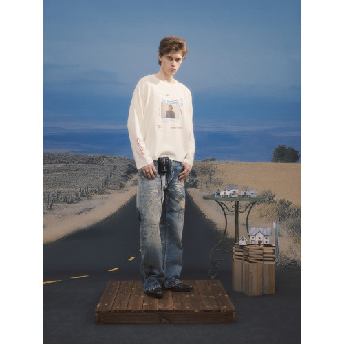 SOD Co. 華夫格長袖 “基努”米白色 廓形人物印花復古衛衣長T恤 SOD Co. 華夫格長袖 “基努”米白色 廓形人物印花復古衛衣長T恤