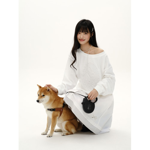 PSO Brand女裝【一字肩/斜肩領】浮雕花束長袖衛衣寬松上衣秋裝 PSO Brand女裝【一字肩/斜肩領】浮雕花束長袖衛衣寬松上衣秋裝