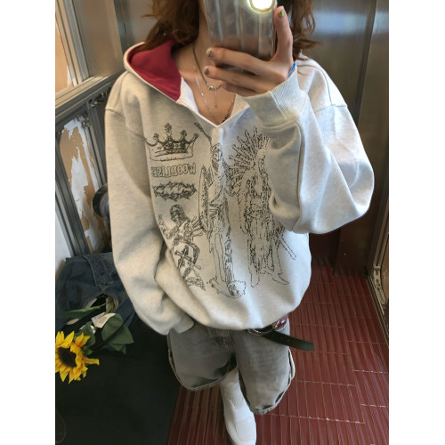 阿荒與阿鹵*美式盾牌騎士筆繪印花復古寬連帽V領設計感衛衣外套 阿荒與阿鹵*美式盾牌騎士筆繪印花復古寬連帽V領設計感衛衣外套