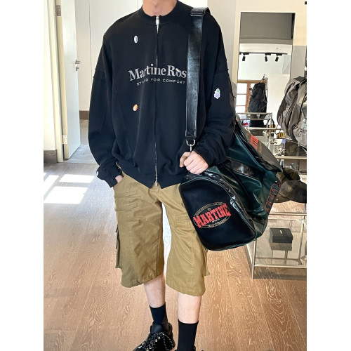 Martine Rose 25ss 水洗做舊字母標語夾克 貼紙印花寬松拉鍊外套 Martine Rose 25ss 水洗做舊字母標語夾克 貼紙印花寬松拉鍊外套