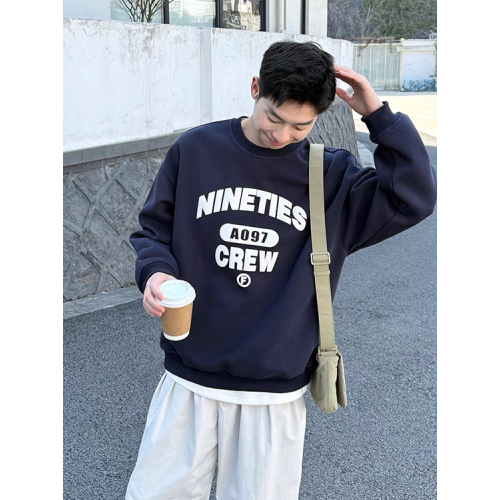 美式復古字母印花圓領套頭衛衣男士秋冬潮牌時尚休閒寬松百搭上衣 美式復古字母印花圓領套頭衛衣男士秋冬潮牌時尚休閒寬松百搭上衣