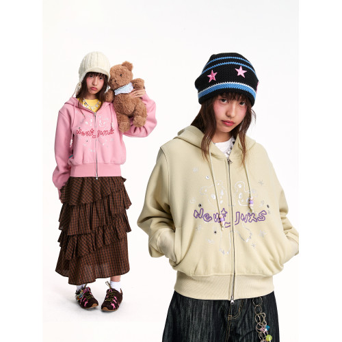 江南先生NewJNXS街頭燙銀燙金立體綉小熊圖案短款衛衣秋季外套女 江南先生NewJNXS街頭燙銀燙金立體綉小熊圖案短款衛衣秋季外套女