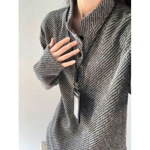 灰色斜條紋亨利領衛衣男秋季重磅小香風polo衫t恤美式內搭打底衫 灰色斜條紋亨利領衛衣男秋季重磅小香風polo衫t恤美式內搭打底衫