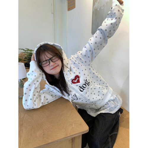 GTGA愛心燙鑽印花連帽衛衣開衫秋季新款狗爪滿印修身顯瘦短款外套 GTGA愛心燙鑽印花連帽衛衣開衫秋季新款狗爪滿印修身顯瘦短款外套