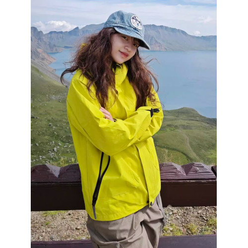 稻草人戶外螢光綠沖鋒衣女款薄款外套三合一可拆卸防風防水登山服 稻草人戶外螢光綠沖鋒衣女款薄款外套三合一可拆卸防風防水登山服