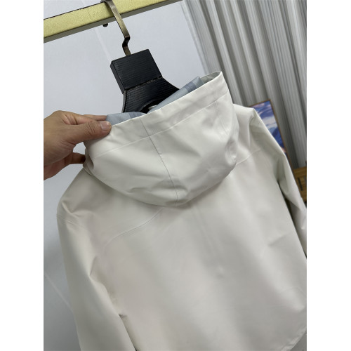 時尚高級戶外運動徒步登山防風防水耐磨連帽外套全壓膠硬殼沖鋒衣 時尚高級戶外運動徒步登山防風防水耐磨連帽外套全壓膠硬殼沖鋒衣