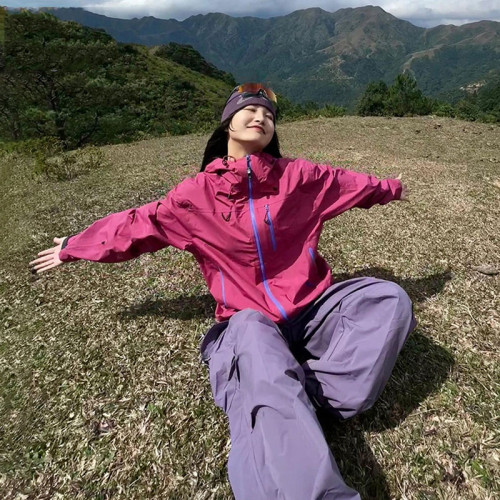 蕉下客三合一沖鋒軟殼衣女款新款春秋季戶外薄款防風防水登山外套 蕉下客三合一沖鋒軟殼衣女款新款春秋季戶外薄款防風防水登山外套