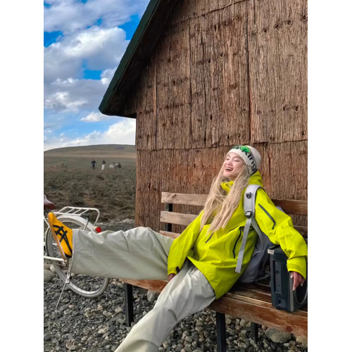 戶外川西多巴胺螢光綠沖鋒衣外套女春秋季新款防風防水亮色登山服